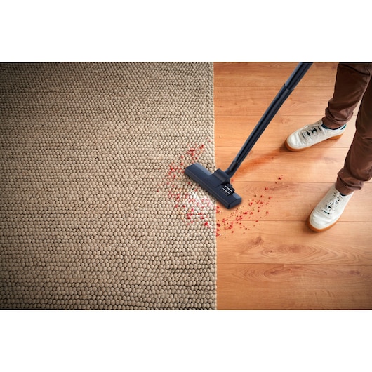 BD vacuum cleaner application photo close