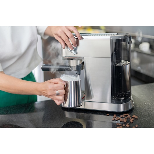 BLACK+DECKER electric coffee maker application