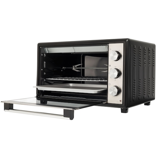 BLACKDECKER FT60 countertop oven front angle, open door showing trays and control knobs.
